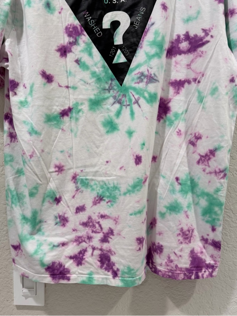 Guess Men's Short Sleeve Basic Tie-dye Logo Graphic T-Shirt Size Large - Picture 6 of 8